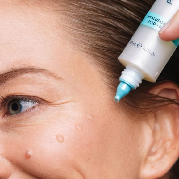 Pumps Hyaluronic Acid + B5 Moisturizer - Blue - Picture 4 of 4